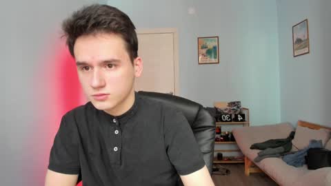 Thomas brunette and Alex blond online show from 6, 2, 2025