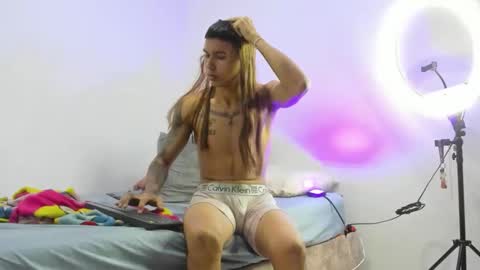 scook_gray online show from 14, 5, 2026