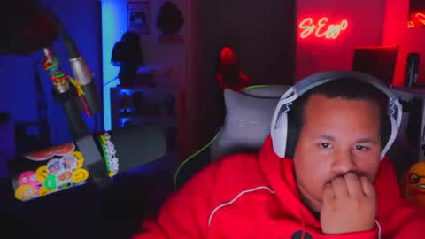 Snapshot of scorpion_boo chatting on 19, 11, 2025 scorpion online show from 19, 11, 2025