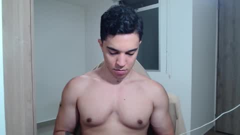 Twitter Scott brasher1 Instagram Camiloestuardo2 online show from 25, 1, 2025