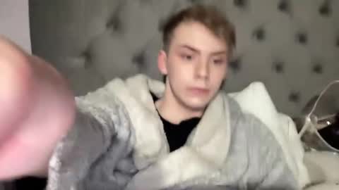 Snapshot of scottish_twink01 chatting on 19, 12, 2024 danny online show from 19, 12, 2024