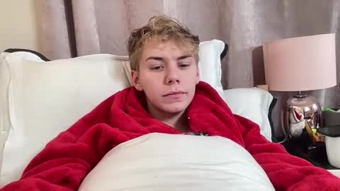 Snapshot of scottish_twink01 chatting on 21, 9, 2025 danny online show from 21, 9, 2025