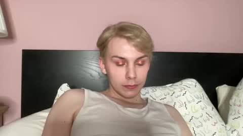Snapshot of scottish_twink01 chatting on 27, 9, 2025 danny online show from 27, 9, 2025