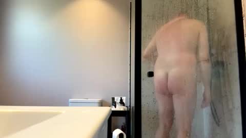 Snapshot of scottric chatting on 12, 10, 2025 SexyDaddy online show from 12, 10, 2025