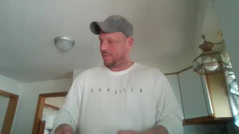 scottydoesntknow0 online show from 28, 3, 2026