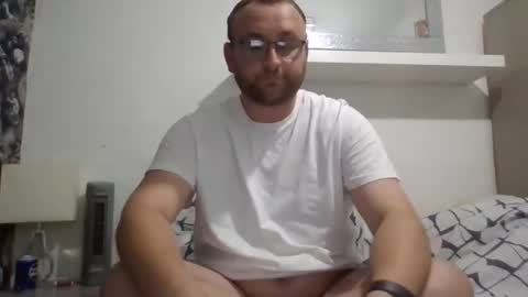 Snapshot of scousegay4 chatting on 9, 10, 2025 StraightScouse online show from 9, 10, 2025