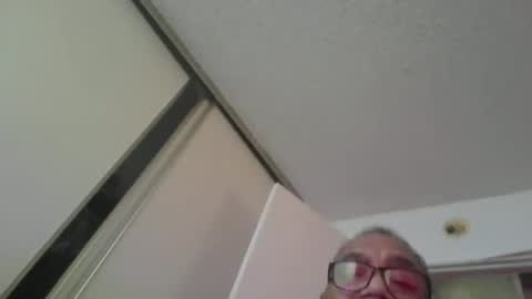 Snapshot of sdblkmale2131 chatting on 19, 9, 2025 sdblkmale2131 online show from 19, 9, 2025