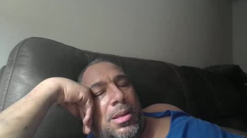 Snapshot of sdblkmale2131 chatting on 28, 10, 2025 sdblkmale2131 online show from 28, 10, 2025