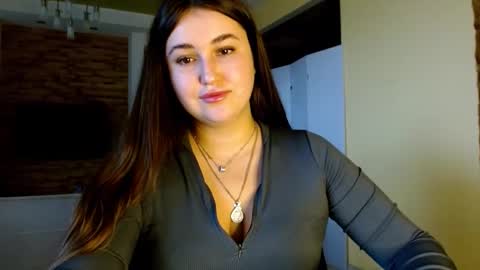 Snapshot of sea_cocktail chatting on 5, 12, 2025 Elizabeth online show from 5, 12, 2025