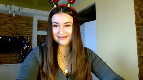 Snapshot of sea_cocktail chatting on 16, 12, 2025 Elizabeth online show from 16, 12, 2025