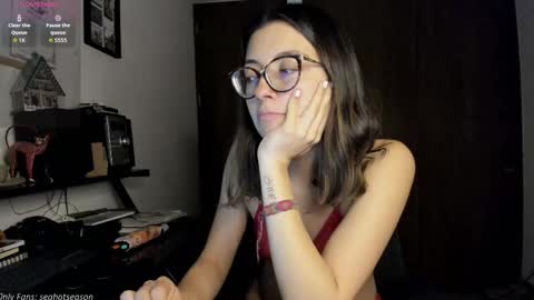 Snapshot of seahotseason chatting on 7, 10, 2025 Aria Independent model online show from 7, 10, 2025