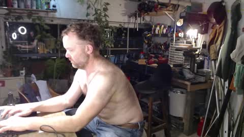 Seattlemanwhore online show from 24, 10, 2025