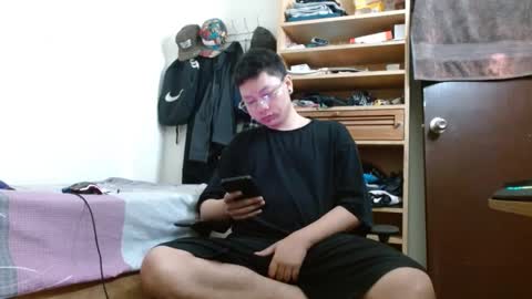 Sebas online show from 3, 2, 2025