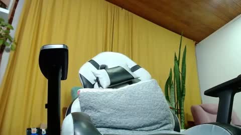 Snapshot of sebastian_025 chatting on 20, 4, 2026 Sebastian online show from 20, 4, 2026