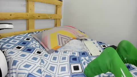 Snapshot of sebastian_0422 chatting on 19, 1, 2025 sebastian 0422 online show from 19, 1, 2025