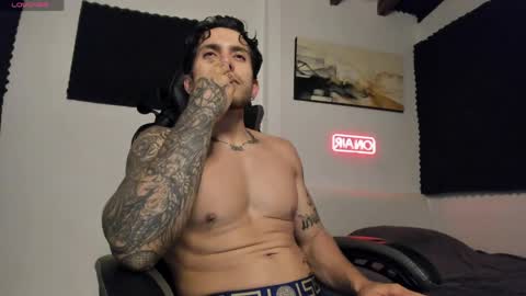 Lucian Sinclair online show from 7, 4, 2026