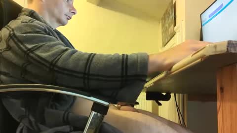 sebastianspalding450 online show from 2, 10, 2025