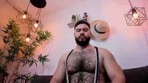 Snapshot of sebastianvilla__ chatting on 17, 7, 2026 Instagram jeanpaulfit online show from 17, 7, 2026
