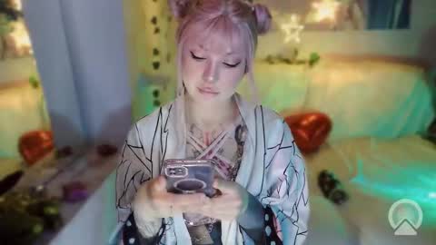 Snapshot of secret_bloom chatting on 18, 2, 2026 secret_bloom online show from 18, 2, 2026