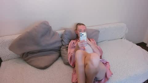 Amanda and  pair in a real life we love each other but can play with you online show from 24, 6, 2026