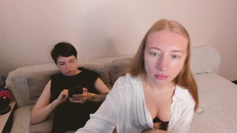 Amanda and  pair in a real life we love each other but can play with you online show from 3, 7, 2026