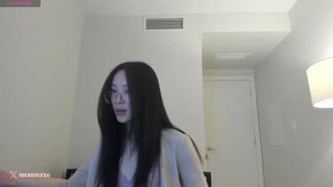 Angela online show from 4, 2, 2025