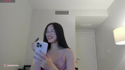 Angela online show from 4, 2, 2025