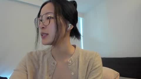 Angela online show from 10, 6, 2026