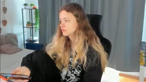 Snapshot of secrettier chatting on 8, 7, 2026 secrettier online show from 8, 7, 2026