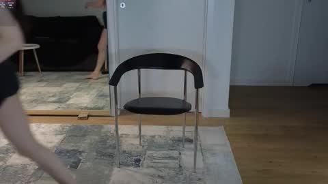 Sara online show from 9, 9, 2025