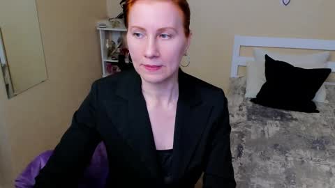 seductive_foxy_ online show from 21, 10, 2025
