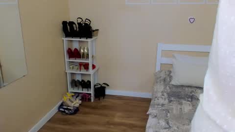 seductive_foxy_ online show from 20, 2, 2026