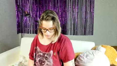 seductive_she_wolf online show from 27, 2, 2025