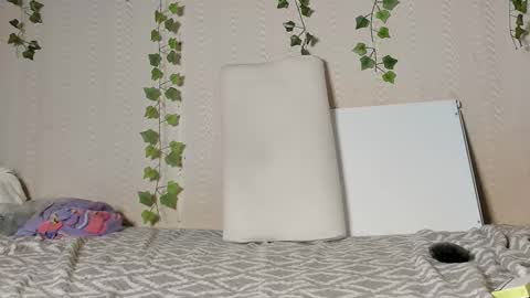 seductive_she_wolf online show from 23, 9, 2025