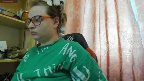 seductive_she_wolf online show from 4, 4, 2026