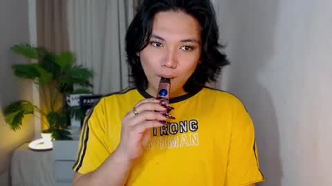 Snapshot of seductivedeluxe69 chatting on 4, 3, 2026 Deluxe online show from 4, 3, 2026