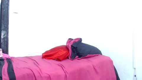 Estefany online show from 7, 3, 2025