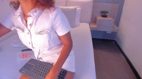 Selena online show from 7, 11, 2025