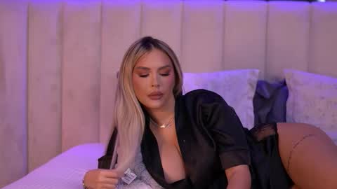 Selena online show from 8, 1, 2026