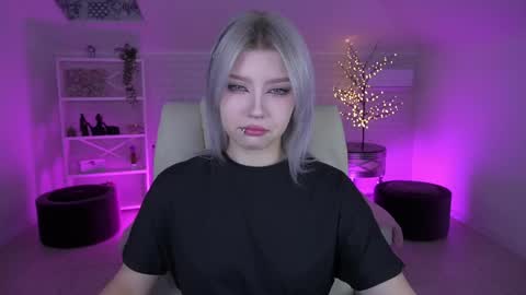selenairis online show from 29, 5, 2026