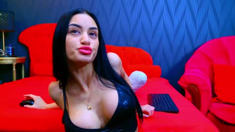 Selena Noir online show from 4, 2, 2025