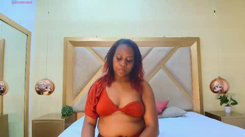 selenaspencers online show from 10, 3, 2026