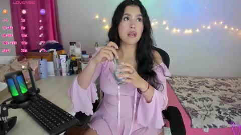 Snapshot of selene_e chatting on 18, 2, 2026 Karol. online show from 18, 2, 2026