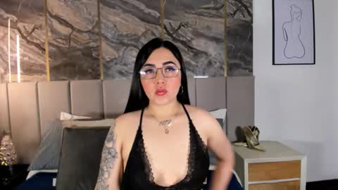 Snapshot of selene_shay chatting on 26, 11, 2025 Selene online show from 26, 11, 2025