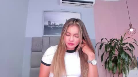 Snapshot of selene_tylor_ chatting on 20, 2, 2026 Selene online show from 20, 2, 2026