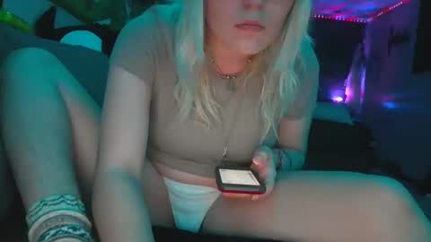 Selene online show from 28, 1, 2025