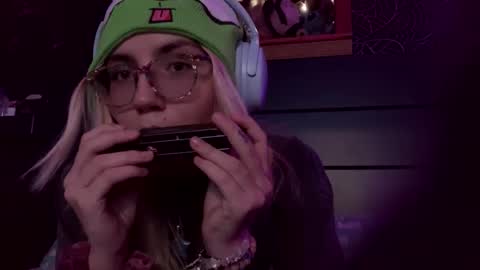 Selene online show from 15, 2, 2025