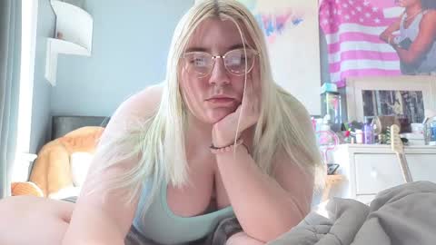 Selene online show from 1, 4, 2026