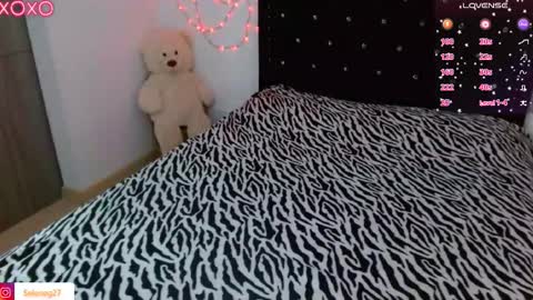 Selene G  online show from 10, 9, 2025