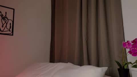 Selene Nova online show from 26, 2, 2026